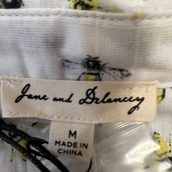 Jane and Delancey short sleeve blouse - Picture 3 of 3